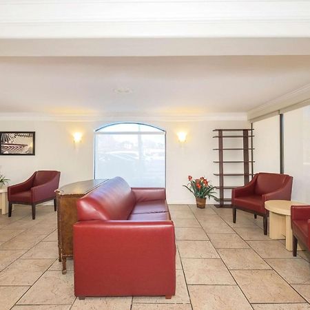 Days Inn By Wyndham Neptune Beach Jacksonville Beach Εξωτερικό φωτογραφία