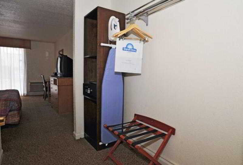 Days Inn By Wyndham Neptune Beach Jacksonville Beach Εξωτερικό φωτογραφία
