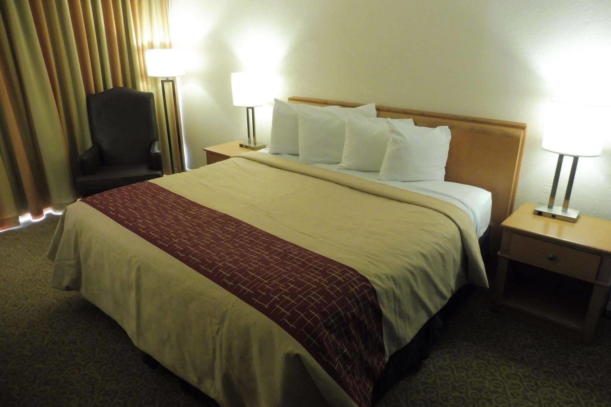Days Inn By Wyndham Neptune Beach Jacksonville Beach Εξωτερικό φωτογραφία